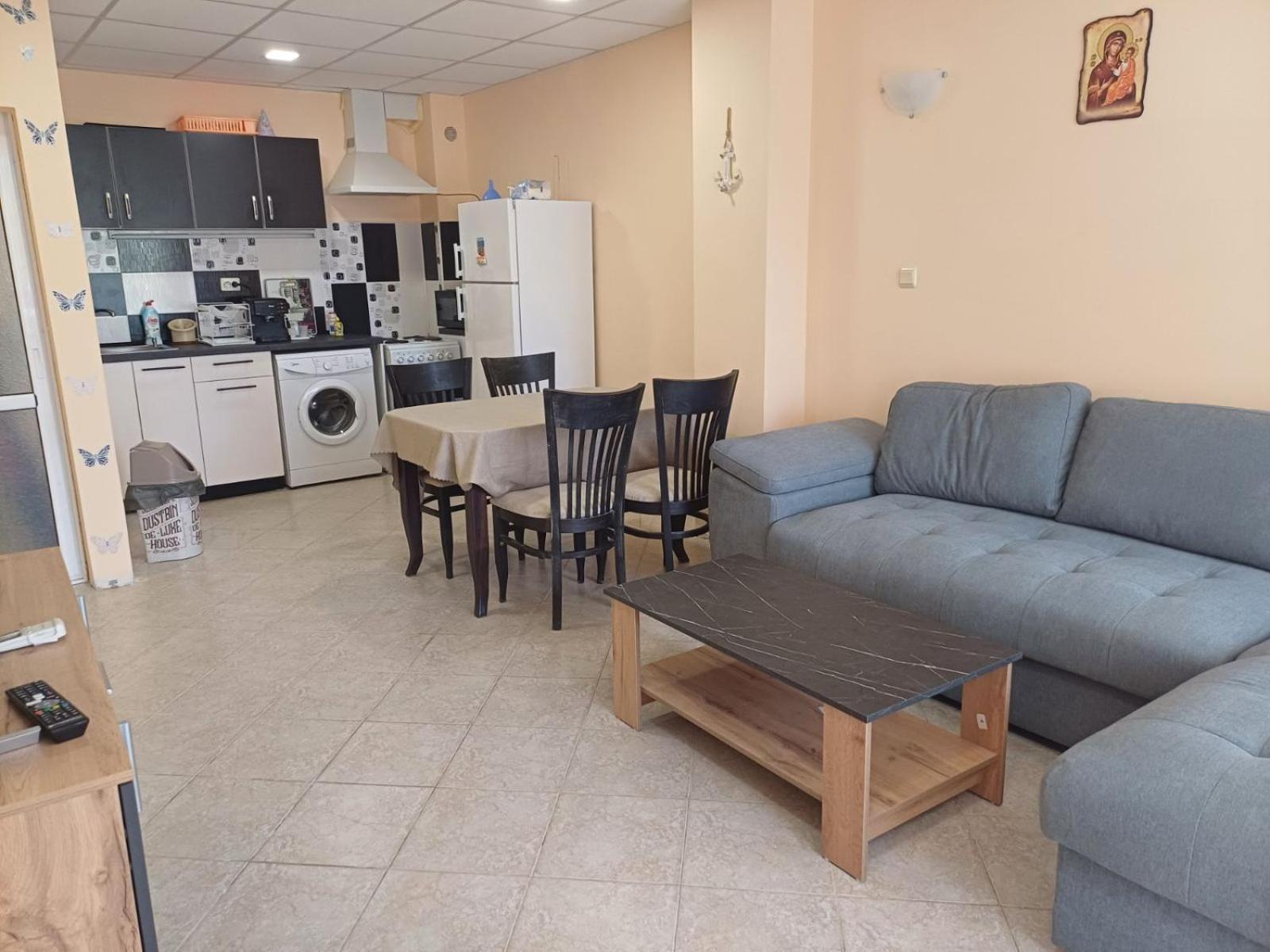 Renta Bg Apartments In Tsarevo Exterior photo
